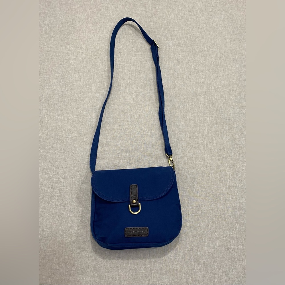 Travelon Anti-Theft Courier Saddle Crossbody Navy RFID Security Adjustable Strap